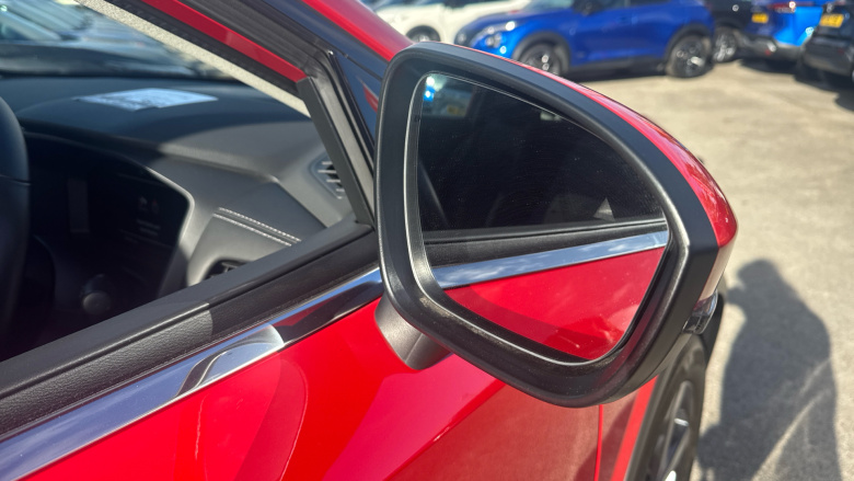 Nissan Qashqai 1.3 DiG-T MH N-Connecta 5dr Petrol Hatchback